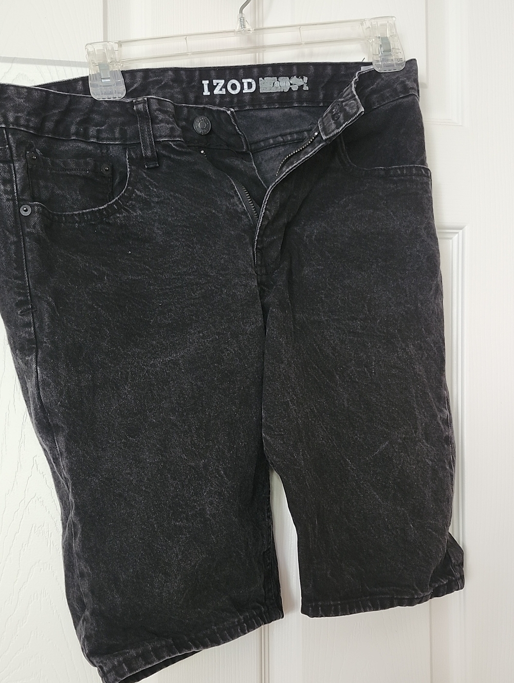 Izod Men's Washed Black Denim Shorts